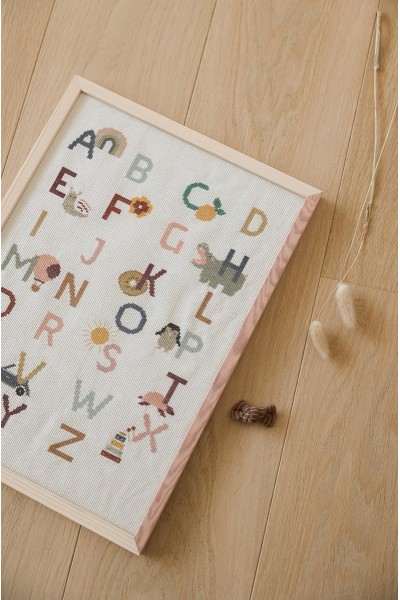 Lot de 13 fils à broder