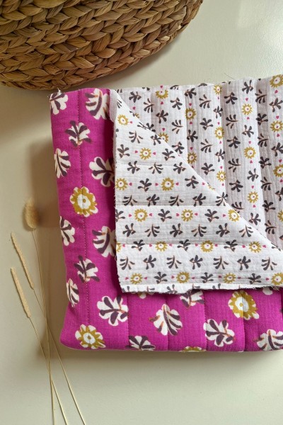 Matelassé imprimé fleurs et fleurs