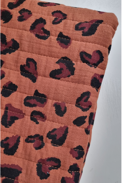 Matelassé imprimé léopard cœur