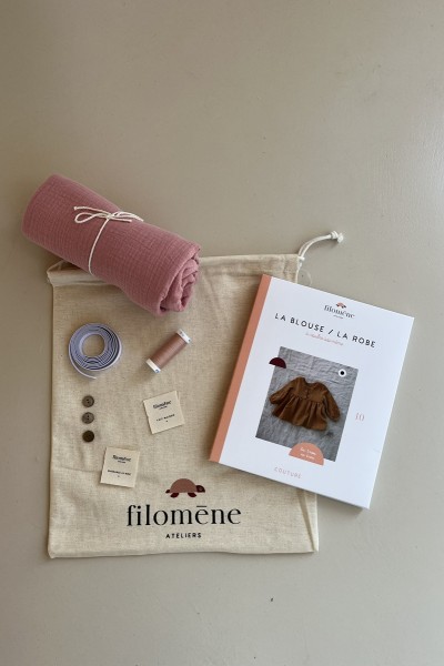 La Blouse / La Robe marine