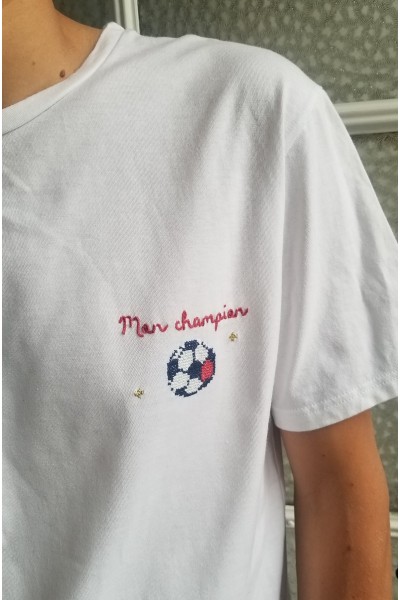t-shirt brodé ballon