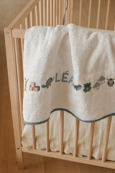 Mots d'enfant au point de croix (patron pochette)