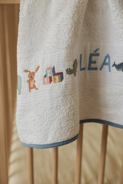 Mots d'enfant au point de croix (patron pochette)