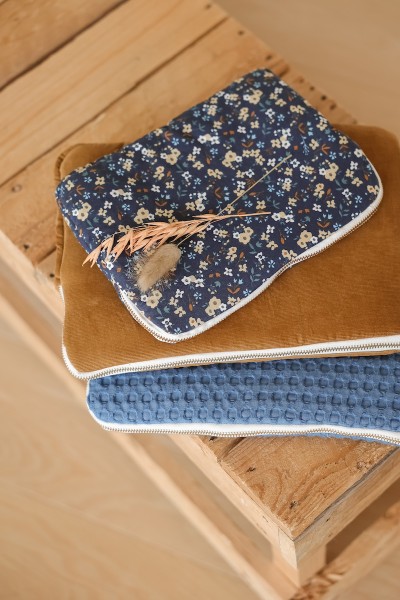 La housse d'ordinateur / iPad (patron livret)